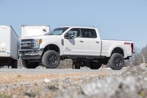 Ford F-250 Super Duty Suspension Lift Kit - Rough Country - 4.5 Inch Lift Kit | FR D/S | M1 - '17-'22 Ford F-250 Super Duty Suspension Lift Kit - Rough Country - 4.5 Inch Lift Kit | FR D/S | M1 - '17-'22